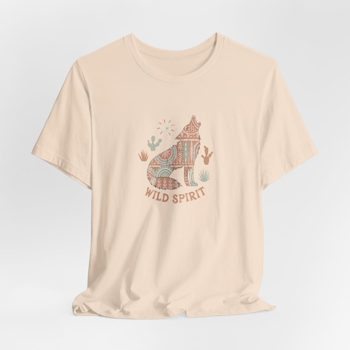 Wild Spirit T-Shirt – Boho Wolf & Wüsten Design